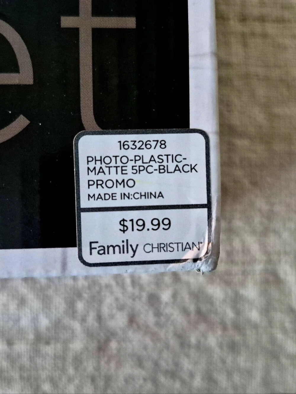 NIB 5-Piece Matte Black Photo Frame Set
